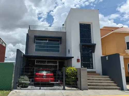 Renta Casa Arboledas De San Javier 3a