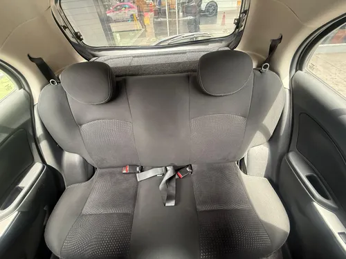 Nissan March 1.6 Advance At