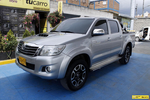 Imagen 1 de 25 de Toyota Hilux Vigo Srv
