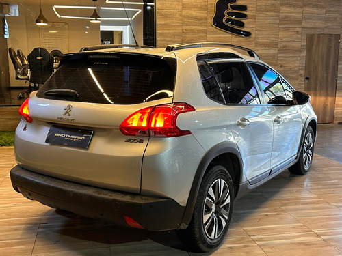 Peugeot 2008 1.6 Feline