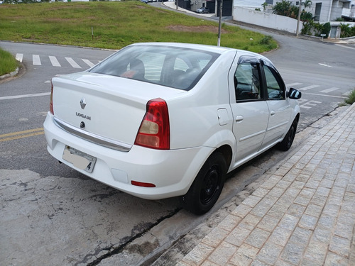 Renault Logan 1.0 16v Expression Hi-flex 4p