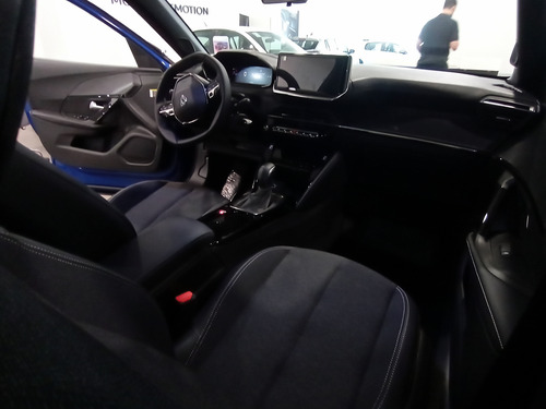 Peugeot 2008 1.0T Allure