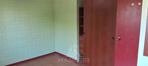 Casa En Venta De 3 Dorm. En Curicó