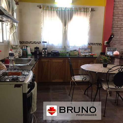 Casa En Venta En Merlo Norte