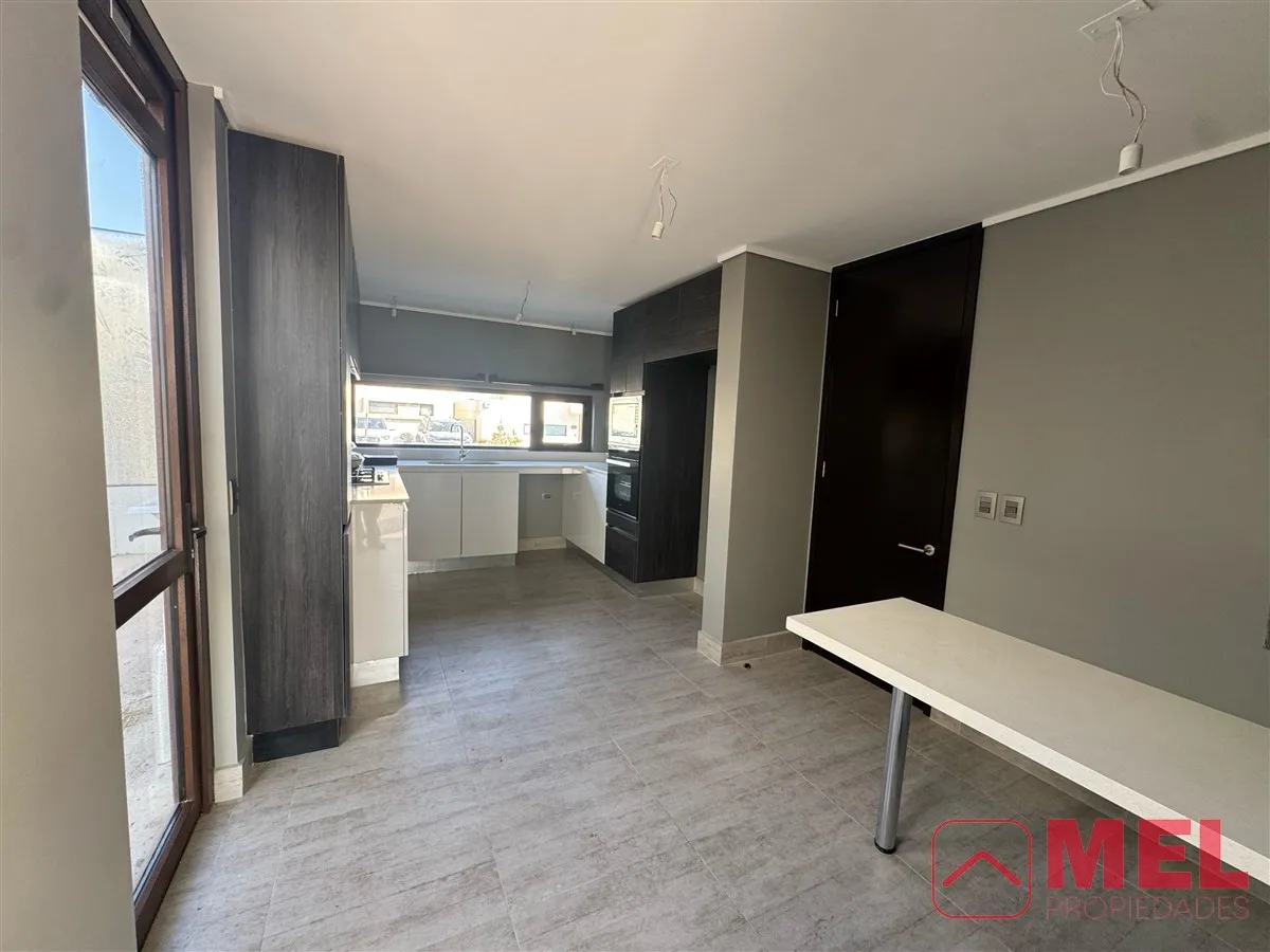 Imagen 3 de 29 de Casa En Arriendo De 4 Dorm. En Chicureo Piedra Roja Colina