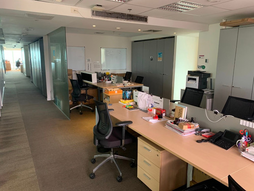 Alquier De Oficina En Wtc Montevideo