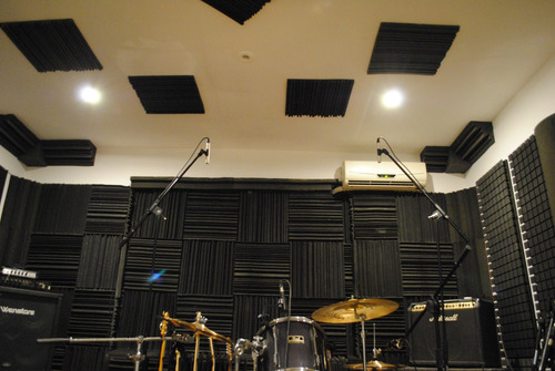 Imagen 9 de 10 de Estudio De Grabación Y Sala De Ensayo 33