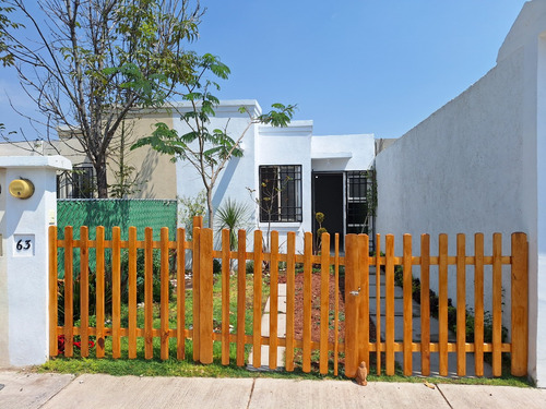 Casa En Venta En Rancho San Pedro De  Un Piso, Queretaro