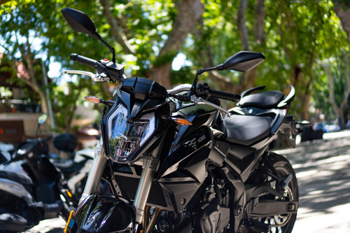 Voge 500r Moto Naked 0km 2025 Urquiza Motos