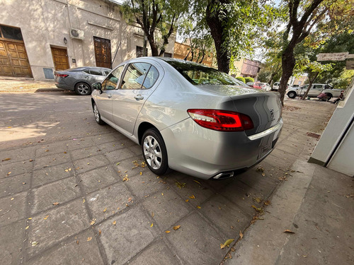 Peugeot 408 1.6 Active 115cv
