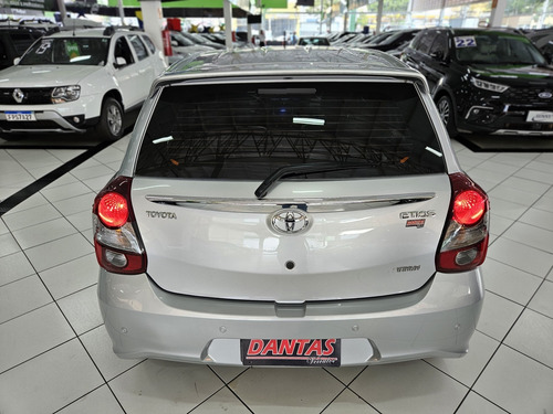 Toyota Etios Etios Platinum 1.5 (Flex) (Aut)