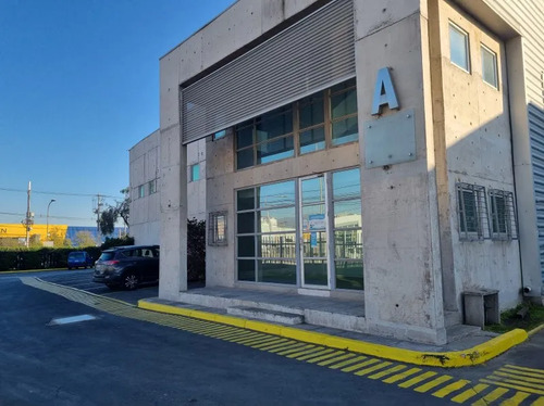 Amplia Bodega En Pudahuel, Ideal Ubicación