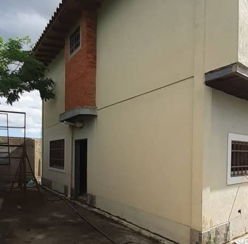 Imagen 2 de 16 de Amplia Y Hermosa Casa De Lujo Con Detalles A Terminar