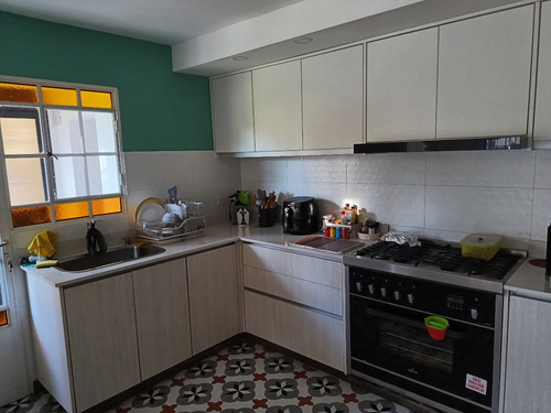 Casa Impecable, Con Piscina, Quincho Y Gimnasio, 278 M2 De Luz Y La Mejor Ubicacion Te Esperan !