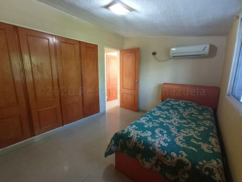Townhouse En Venta La Morita Parque La Morita Cd 21-9371 Jja