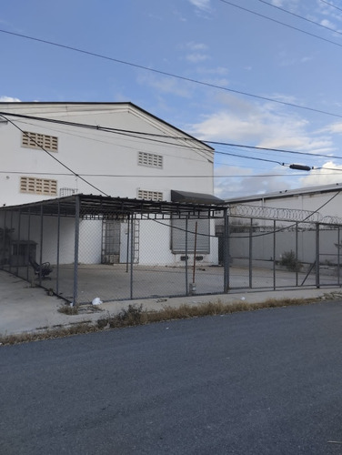 Alquiler De Nave 500 M2, Km 17 Autopista Duarte