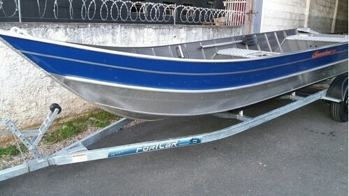 Barco 6m Com Boca De 1.70 Borda De 0.64 Motor 40 Trim