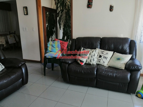 Casa En Zona Cantegril- Ref: 6130