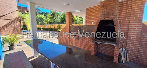 Mls #25-14787 En Puerto Encantado!!!