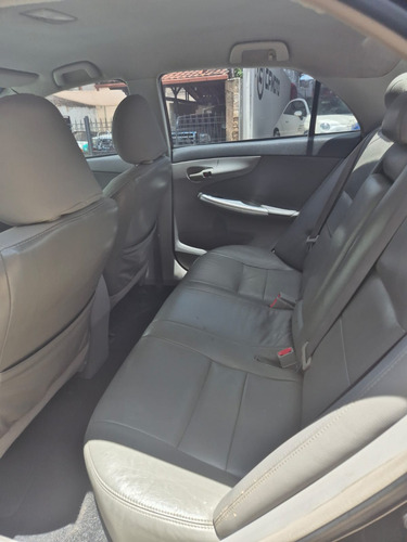 Toyota Corolla 1.8 16v Gli Flex Aut. 4p