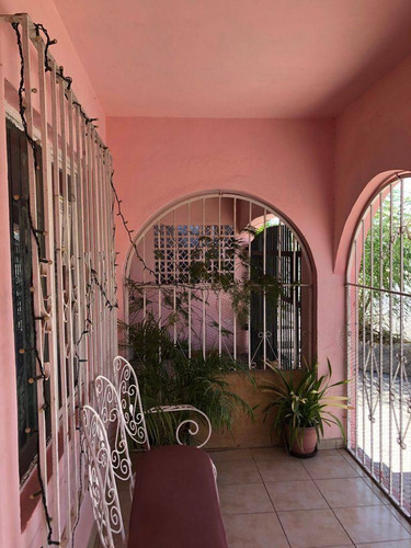 Imagen 2 de 12 de Se Vende Casa En Col. Centro.