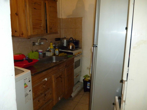 Casa 2 Dormitorios Con Departamento En Planta Alta