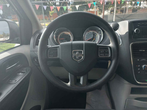 Imagen 12 de 13 de Dodge Grand Caravan 2018 5p Se V6/3.6 Aut