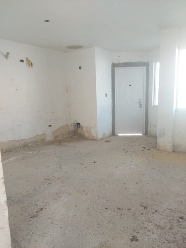 V.larez Vende Town House Conjunto Residencial Vista Golf Plth-351