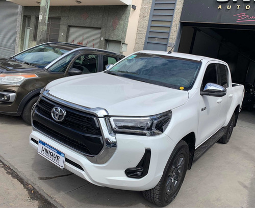 Toyota Hilux 2.8 Cd Srv 177cv 4x4 Blanca E/inmediata!!