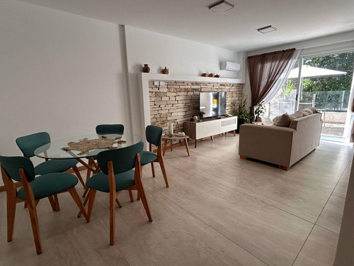 Venta Depto 2 Amb Con Balcon Aterrazado Parrilla Y Jacuzi En Main Park Canning