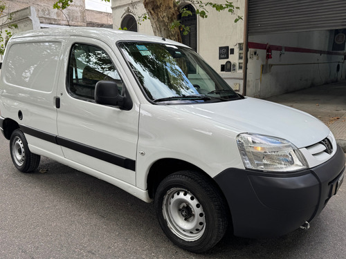 Peugeot Partner 1.4 Furgon Presence Aa