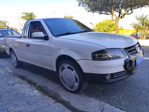 Volkswagen Saveiro 1.6 Mi Super Surf Cs 2p em Curitiba