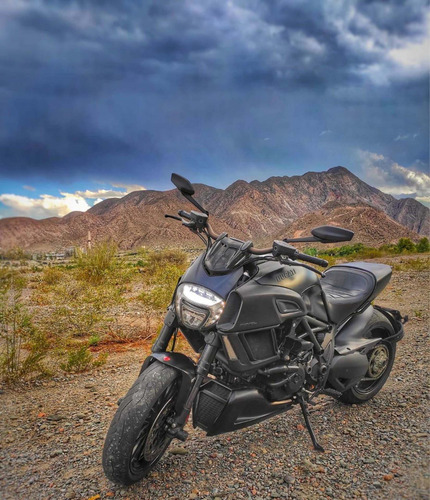 Ducati Diavel Dark