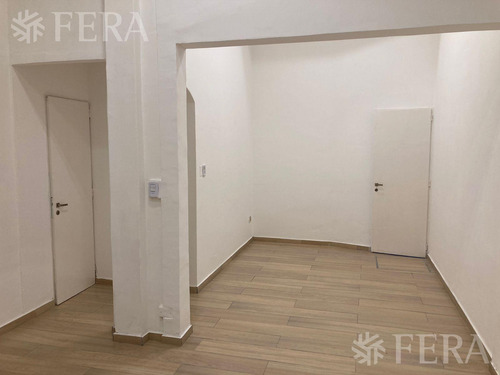Venta Local En Crucesita - Avellaneda