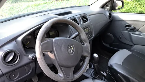Renault Logan 1.6 Authentique