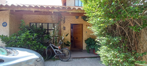 Imagen 5 de 25 de Casa En Condominio Con 5 Dormitorios 2 En Suite.
