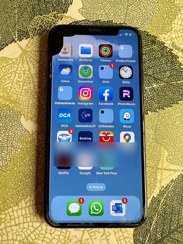 iPhone X  64 Gigas Con Detalle  En Pantalla