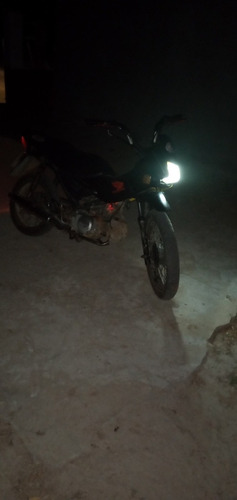 Imagem 1 de 2 de Honda Pop