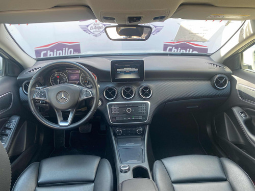 Mercedes-Benz Clase GLA 1.6 180 Cgi Mt