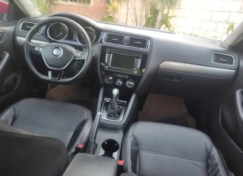 Volkswagen Jetta 2.5 Sportline L5 B A C At