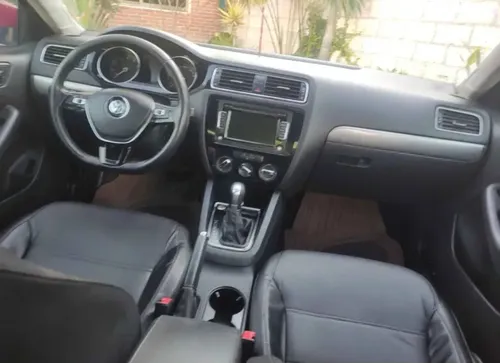 Volkswagen Jetta 2.5 Sportline L5 B A C At