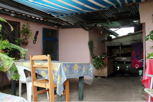 Venta Casa 2 Dormitorios, Depósito En Terreno