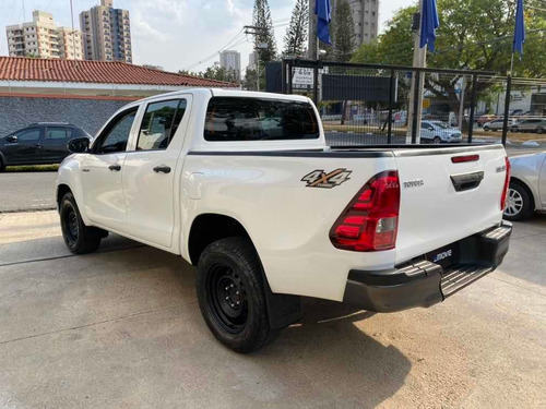 Imagem 9 de 10 de Toyota Hilux 2019 2.8 Std Power Pack Cab. Dupla 4x4 Tdi 4p