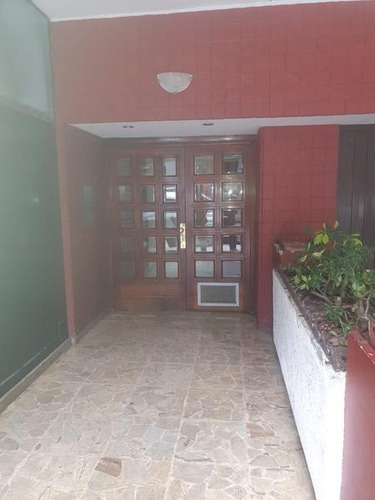 Imagen 2 de 11 de Venta Departamento Flores 3 Ambientes