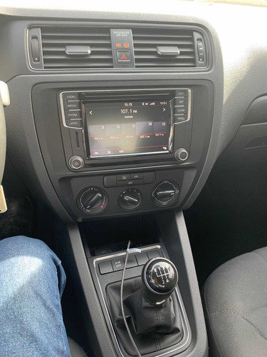 Volkswagen Jetta -
