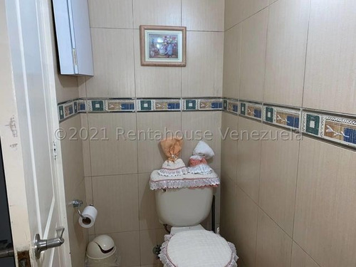 Imagen 8 de 26 de Casa En Venta En Guatire Vista Montaña 22-979 Tlf 04129915337