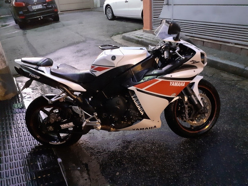 Yamaha Yzfr1