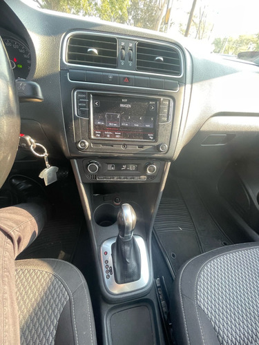 Volkswagen Vento 1.6 Confortline At