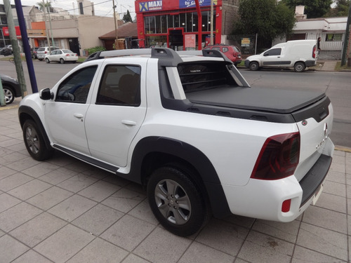 Imagen 8 de 15 de Renault Duster Oroch Outsider Plus 2.0 { 1er Dueño }