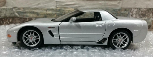 Imagen 3 de 6 de Carro Coleccion Corvette 2002 Maisto Escala 1/24